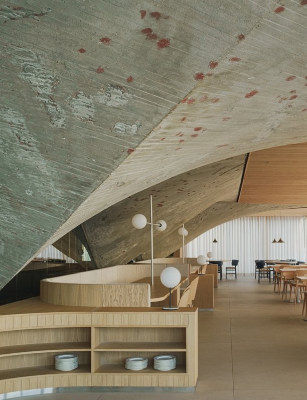 Arquitectura brutalista: un restaurante con unas vistas espectaculares de la bahía de Santander