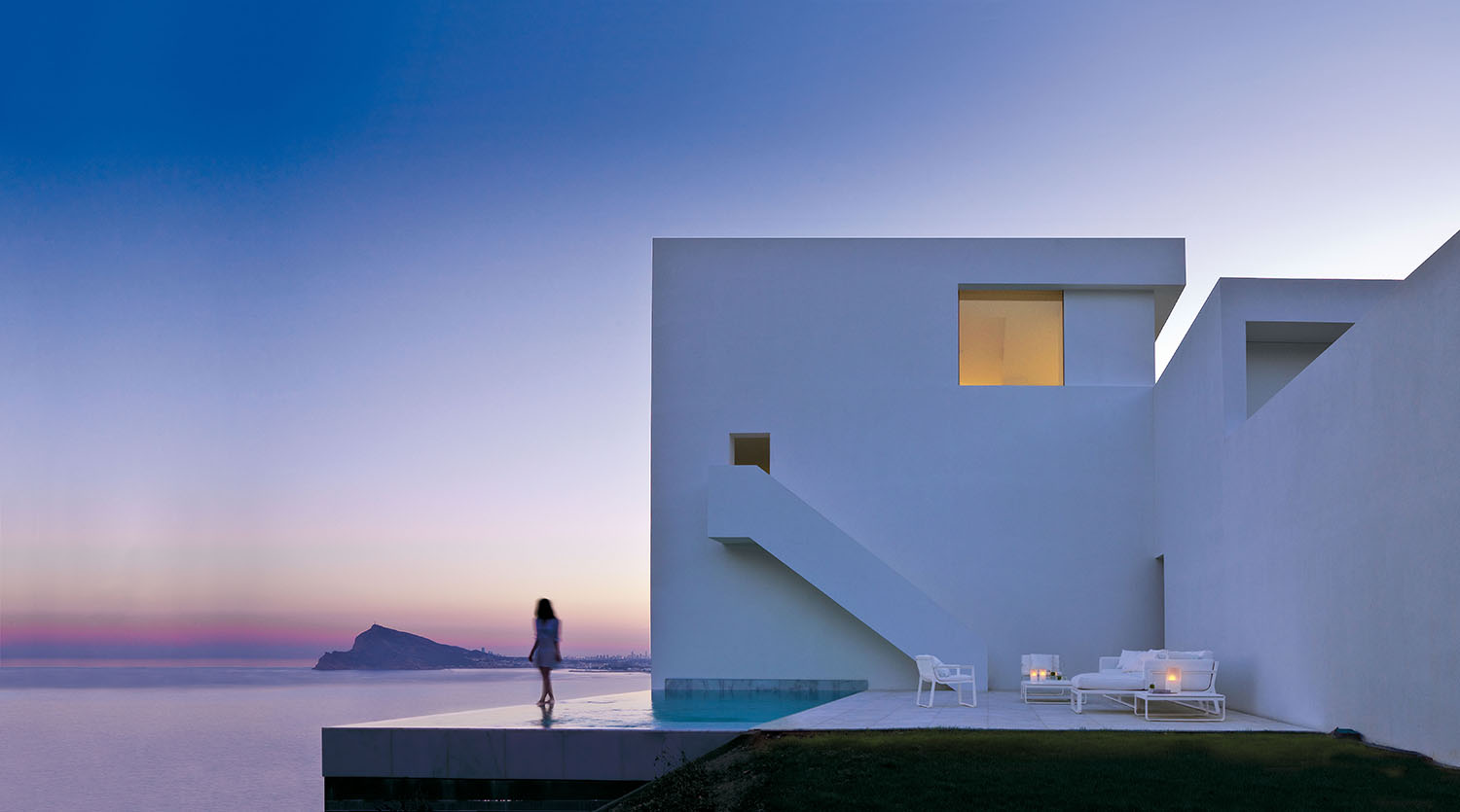 Casas De Diseño Asomadas Al Mar Mediterráneo