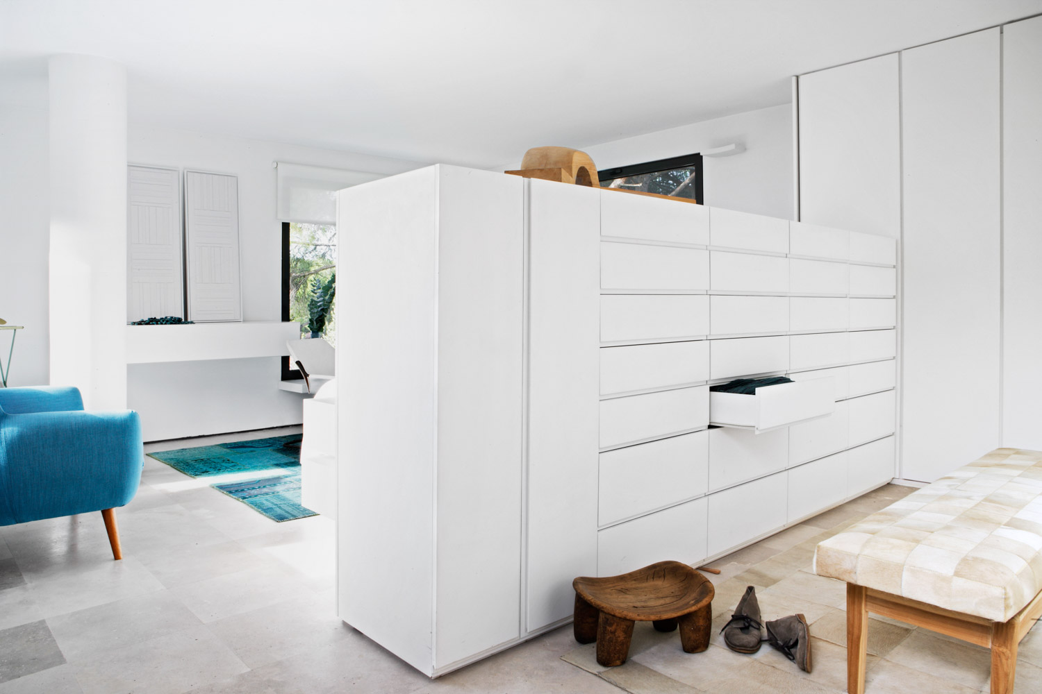 12. Mueble separador