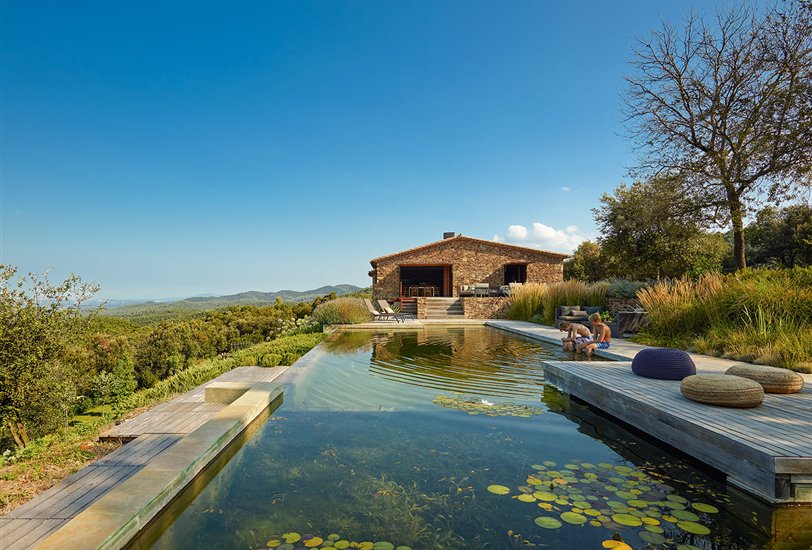 Piscinas naturales o ecológicas para darse baños de salud