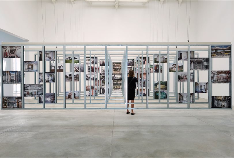 Exposición fotográfica del pabellón español en la Bienal