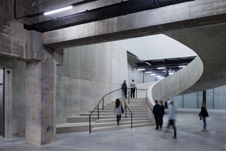 Los espacios expositivos en la Tate Modern de Herzog & De Meuron aumentan en un 60 por ciento.