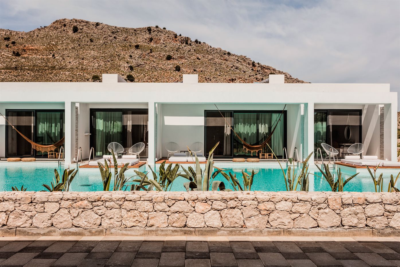casacook12. Piscina a pie de terraza