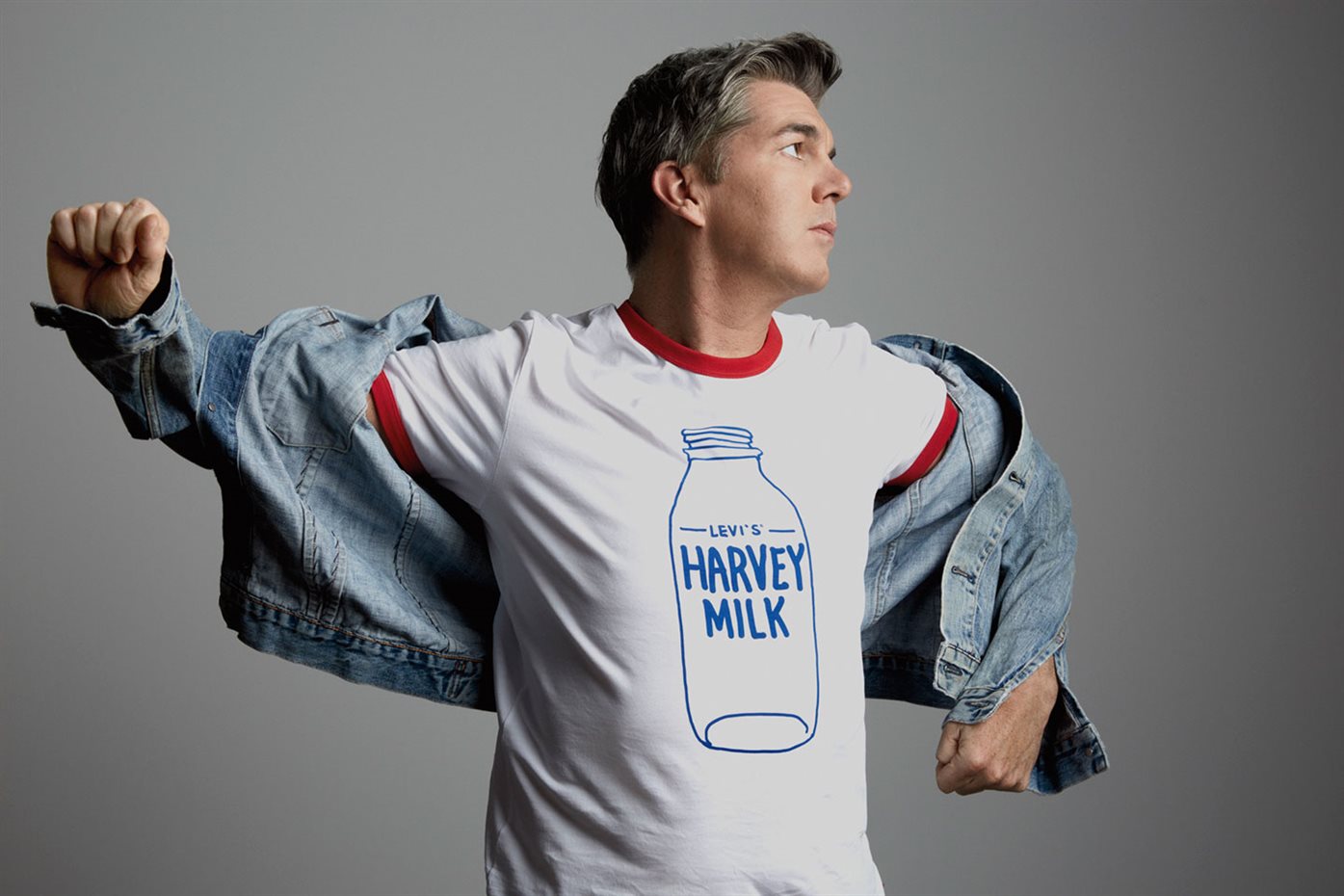 La camiseta que rinde homenaje al célebre activista 