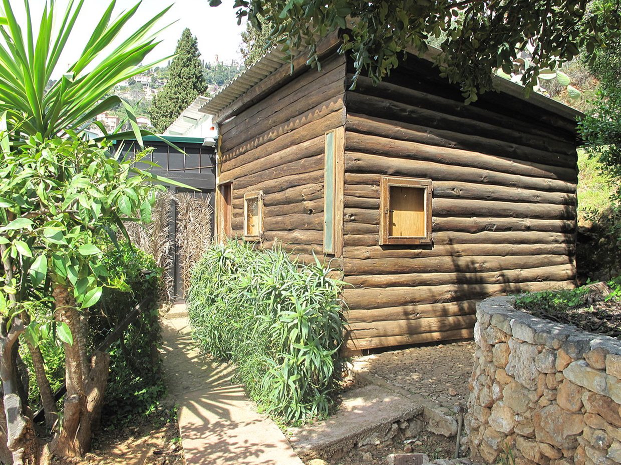 Cabaña de veraneo de Roquebrune-Cap-Martin (Francia), 1951. Su amado refugio vacacional donde pasó sus últimos días Le Corbusier