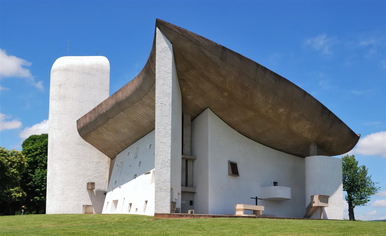 Capilla de Ronchamp, Notre-Dame-du-Haut. Haute Saone (Francia), 1954 Le Corbusier