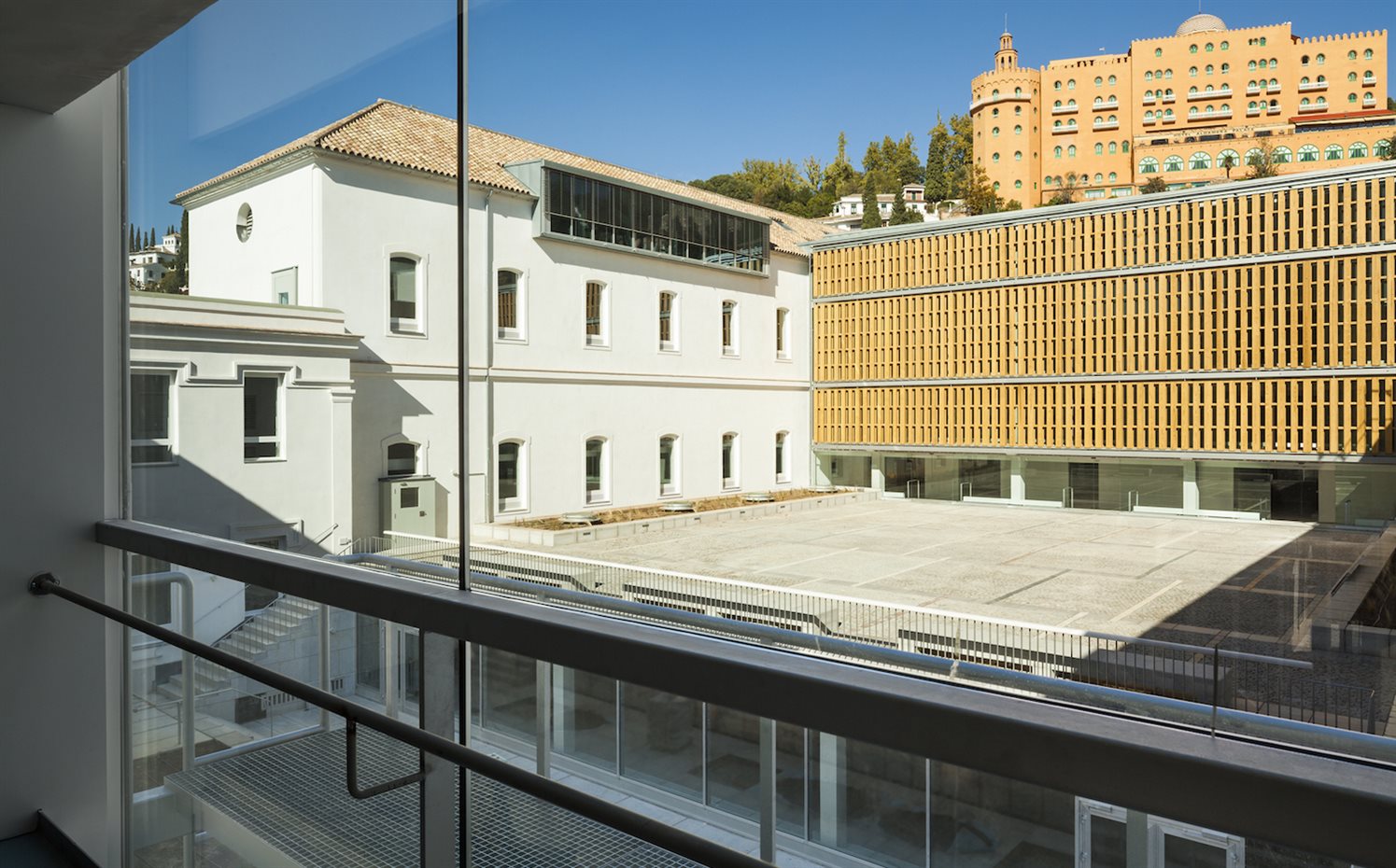 ETSA de Granada, de Víctor López Cotelo. XIII Bienal Española de Arquitectura y Urbanismo