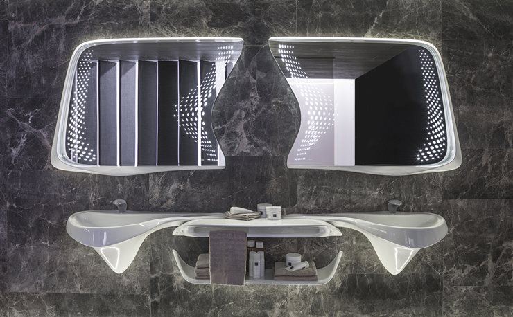 Los lavabos y espejos están disponibles en configuraciones a izquierda o derecha
