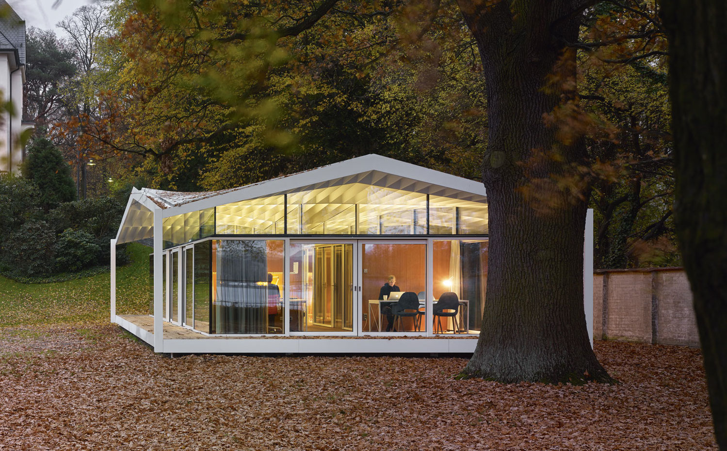 Pabellón Fellows por el estudio berlinés Barkow Leibinger Architects