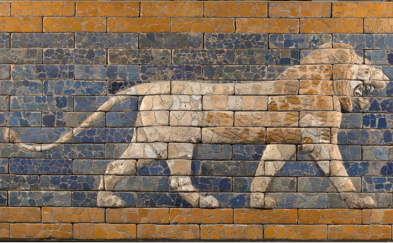 El León de Babilonia, un mural de terracota vidriada levantado hacia 575 a.C. Exposición Museo del Disseny de Barcelona 