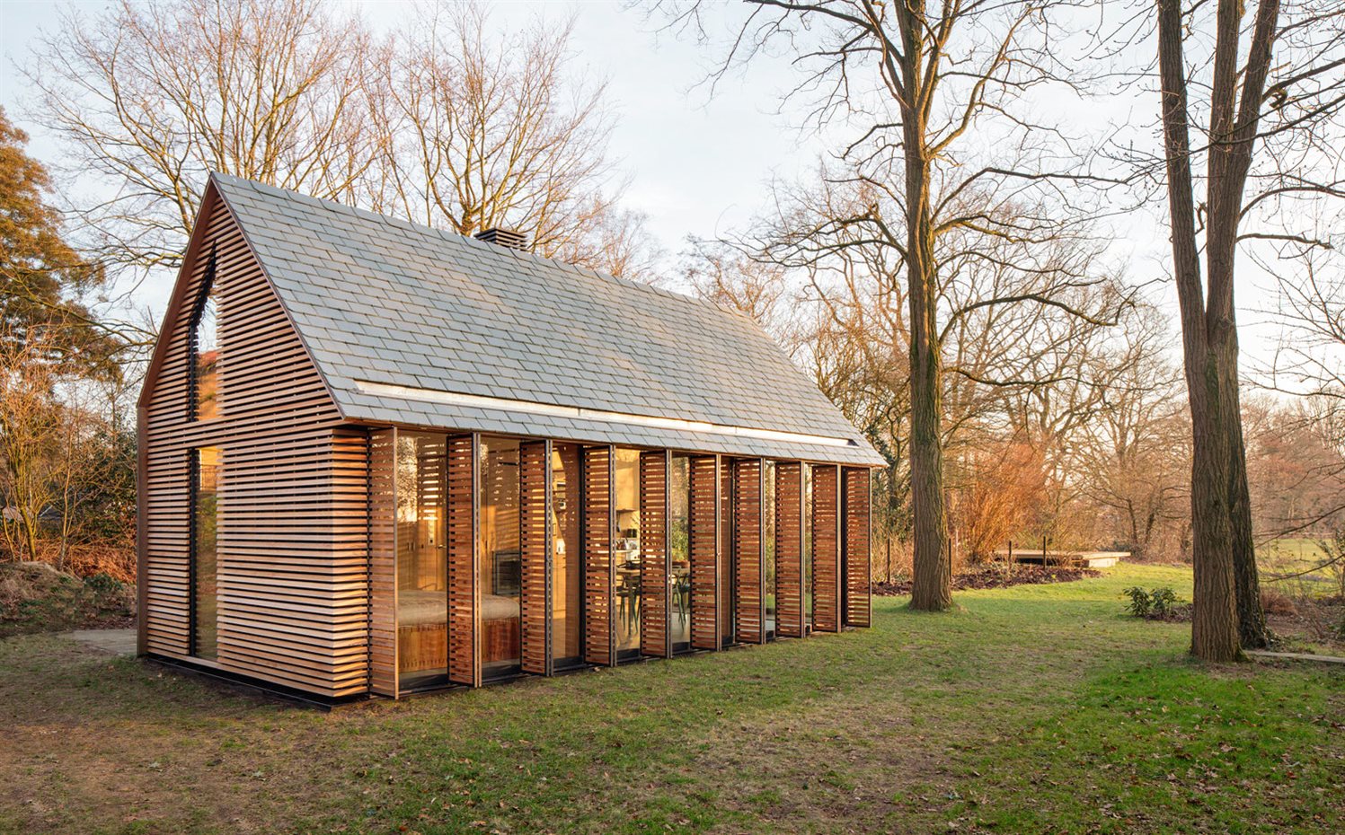 SP2015-Zecc-Tuinhuis-14-HiRes. A la caseta se accede desde un pequeño camino privado en las inmediaciones de la ciudad holandesa de Utrecht