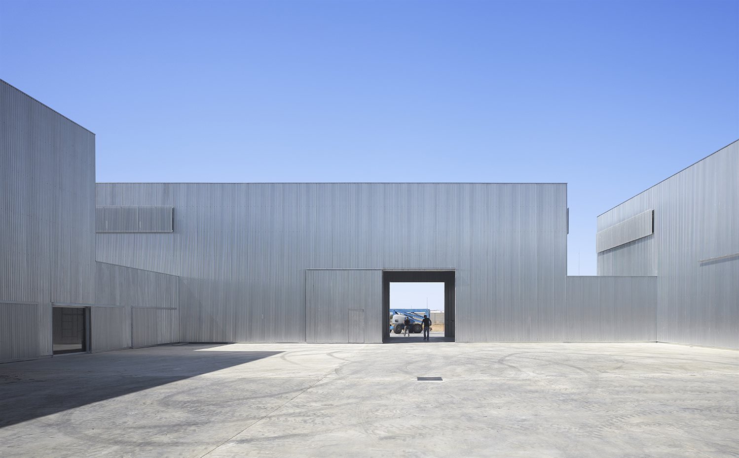  Industria de montajes eléctricos en Don Benito (Badajoz), de José María Sánchez García