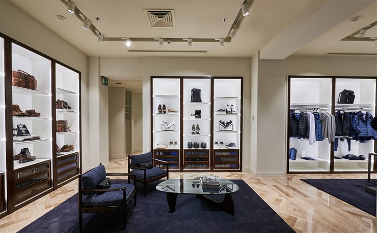 La nueva tienda incorpora soluciones de ecoeficiencia, como el uso exclusivo del LED para la iluminación