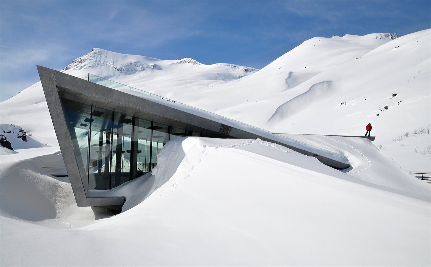 oficina de turismo de la región de Trollstigen, en Noruega, de Reiulf Ramstad Arkitekter