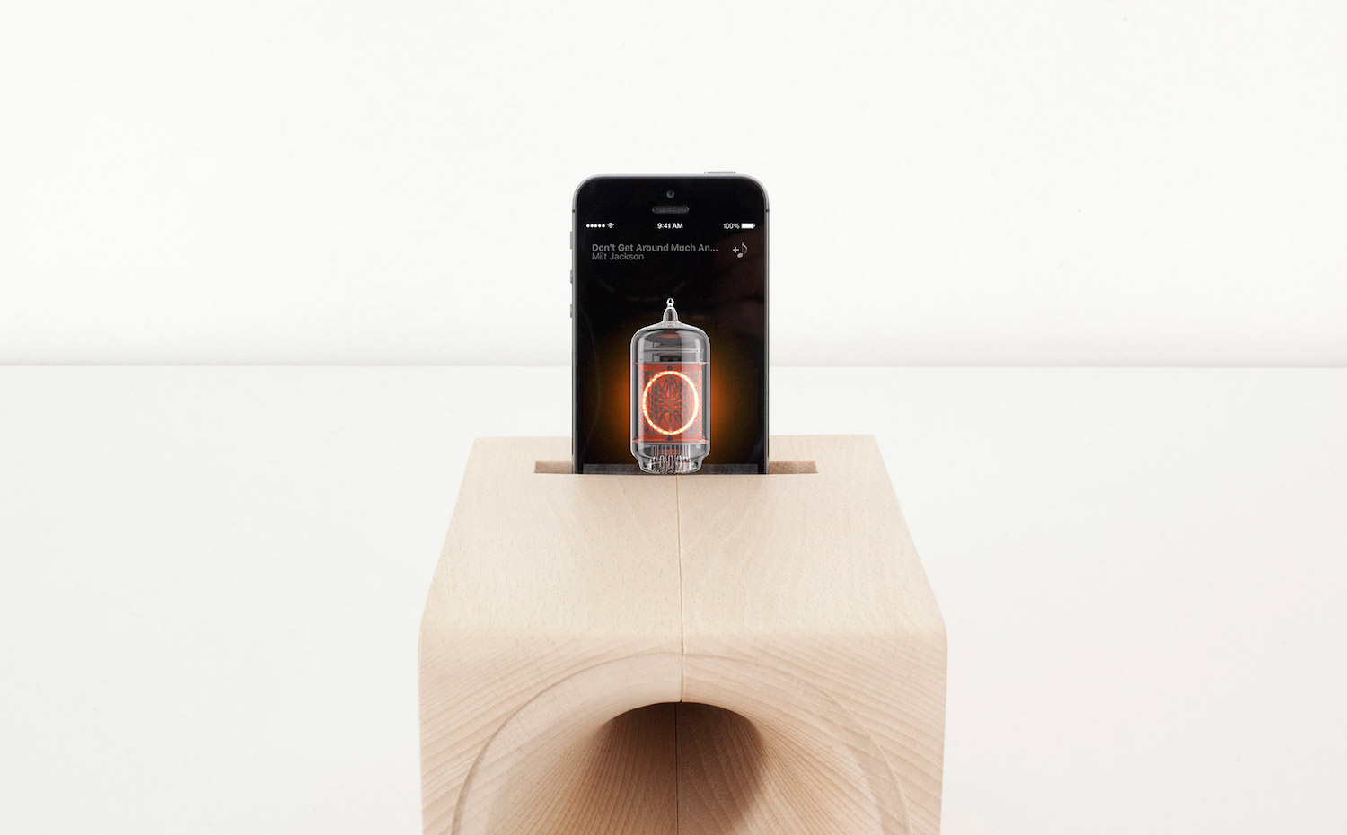 louis-wood-analogic-speaker-paolo-cappello-5. [02] Bafle Louis, de NewBlack