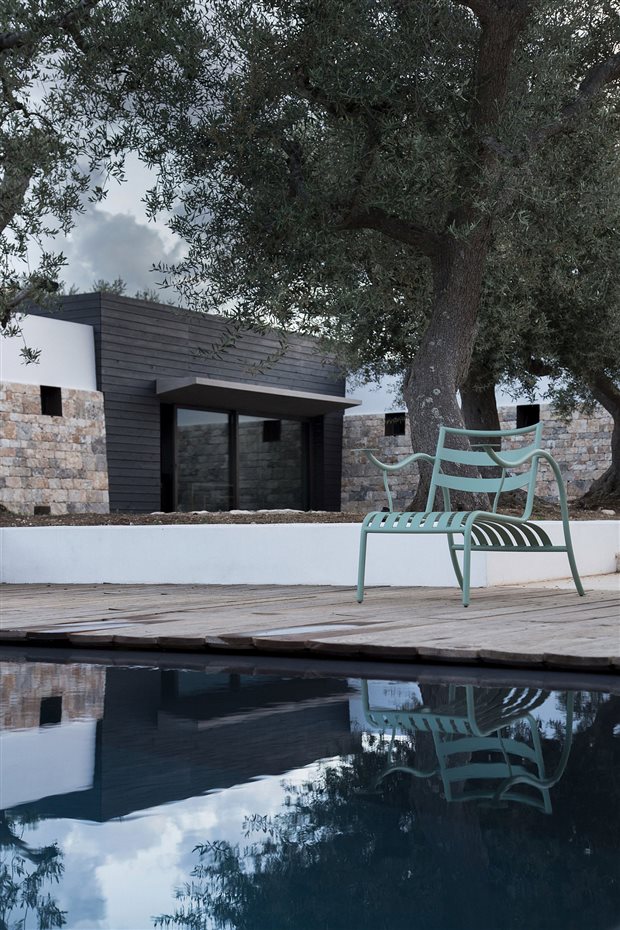 jmg house8. La casa invita a pasar el tiempo libre en el exterior