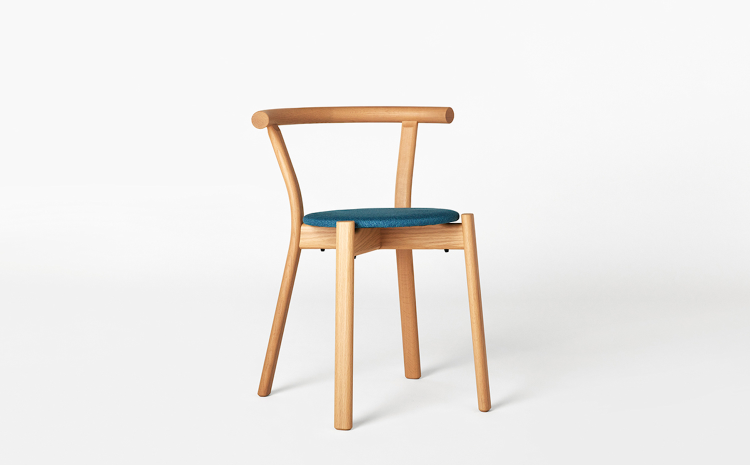taiyou. Silla Round, disponible con tapicería en varios colores