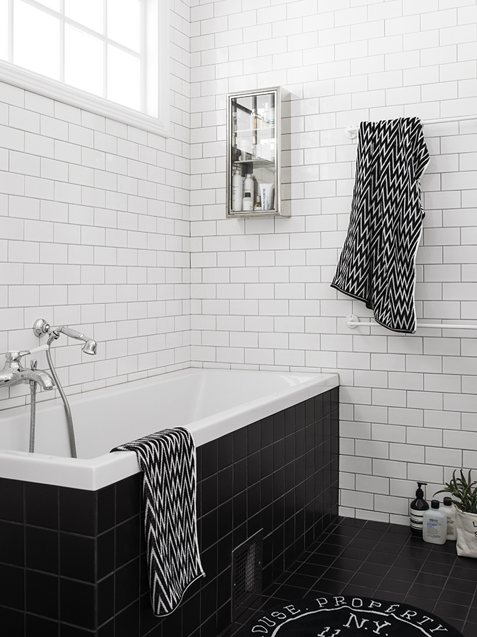 En casa de H&M 05. En el baño, con un look antiguo, toallas de H&M Home