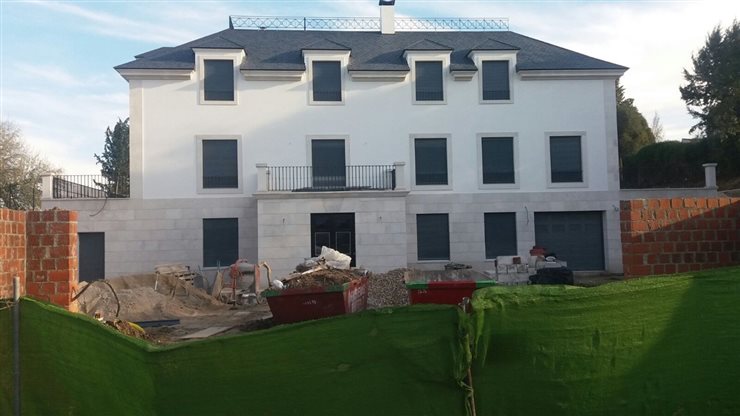El adefesio en cuestión que ha surgido tras Casa Guzmán.