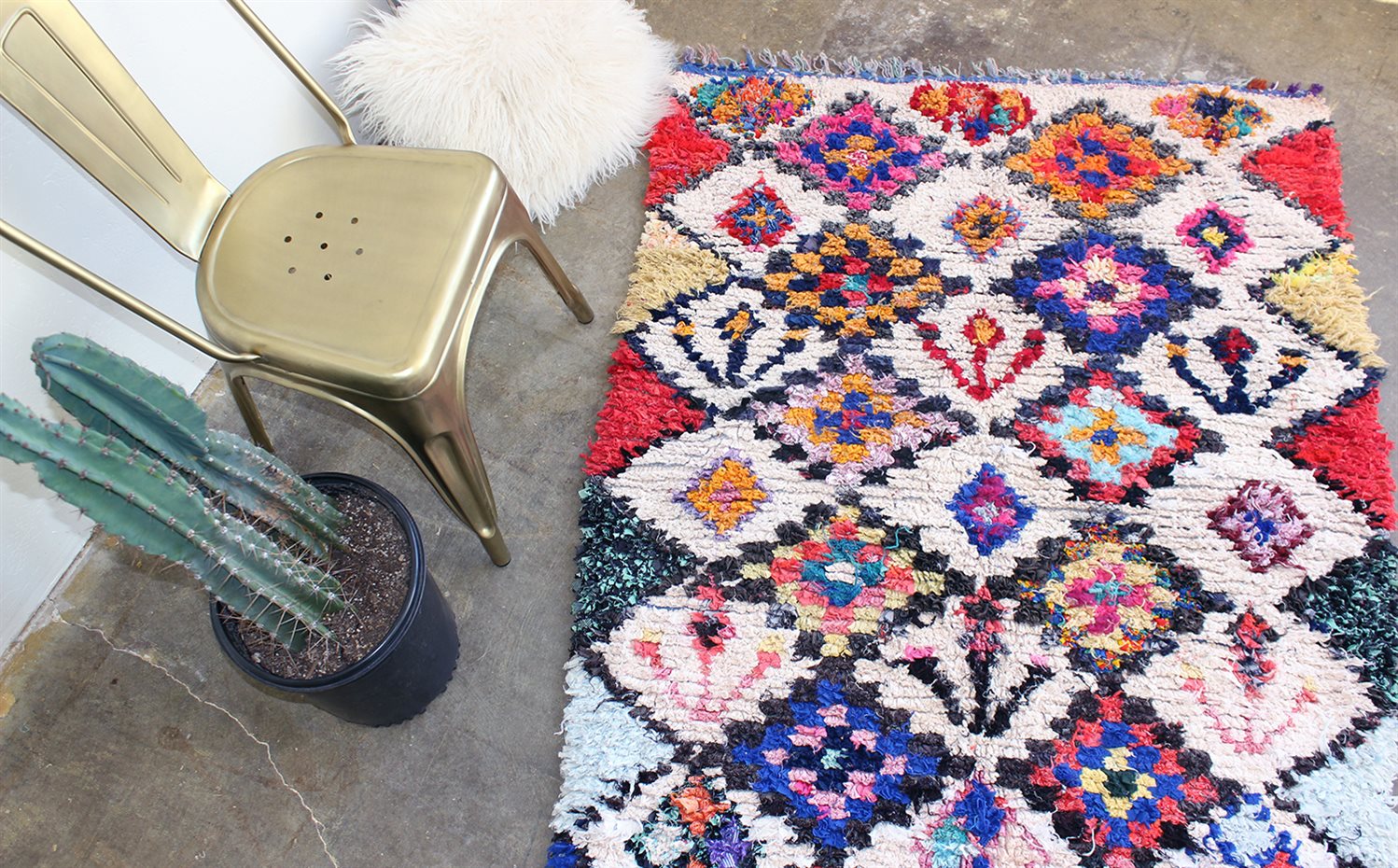 Boucherouite  Spearmintbaby.com. Las boucherouite, alfombras de trapo de origen marroquí, llenan de calidez y exotismo cualquier habitación. Esta es de Spearmintbaby