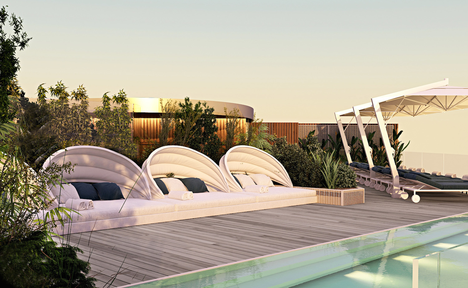 Lounge y piscina. Para refrescarse, nada mejor que una plunge pool, acompañada de hamacas XXL