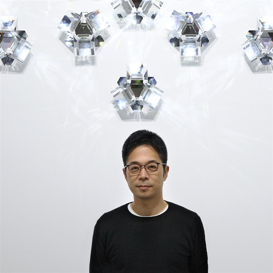 SPECTRUM 32. Tokujin Yoshioka