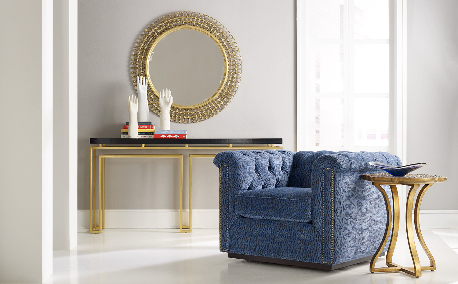 Cynthia Rowley for Hooker Furniture Wallis Swivel Chair. Wallis Swivel Chair, de Cynthia Rowley, para Hooker Furniture 