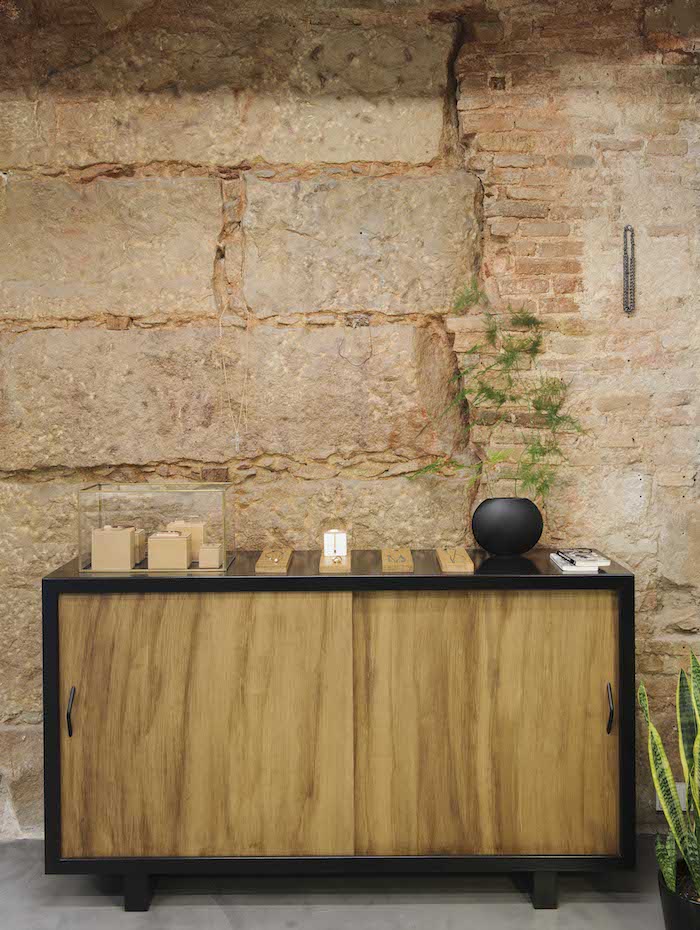 Mesa. Mostrador de inspiración oriental