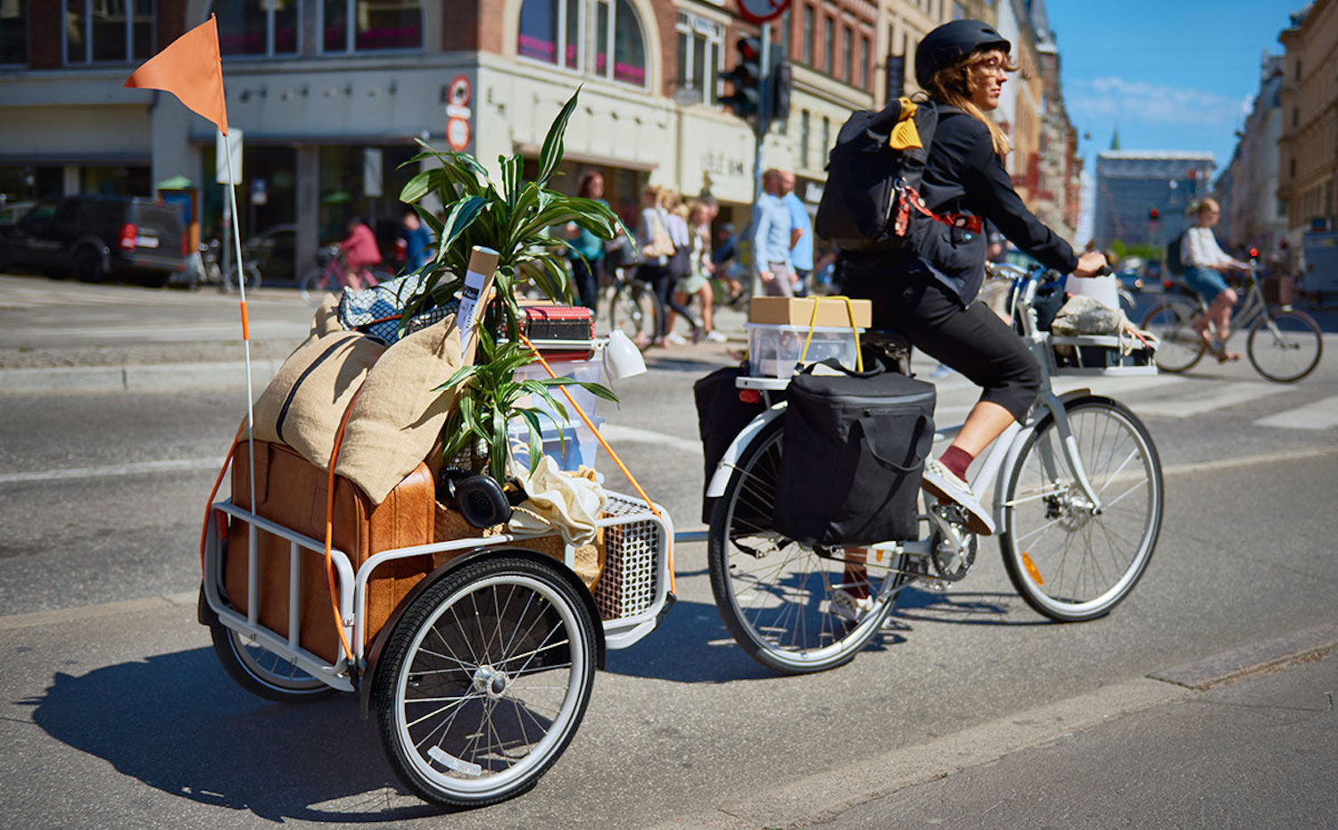 ikea9.  Ikea vende como complemento de la nueva bici Sladda un robusto carrito para hacer recados