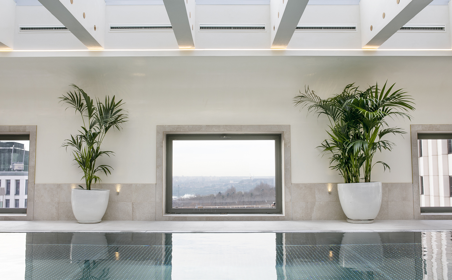 Zona Wellness con impresionantes vistas de la ciudad. La zona Wellness tiene unas impresionantes vistas de la ciudad.