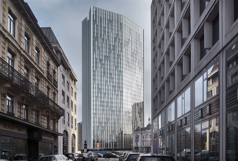 Torre Astro es uno de los edificios más altos de Bruselas, con 113 metros y 41 plantas