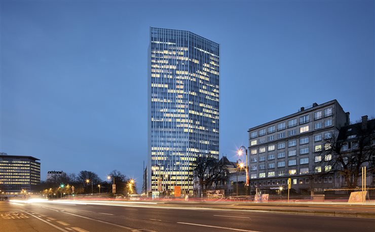 Tras la rehabilitación, el edificio cuenta con la certificación Bâtiment Passif 2014 y 2015