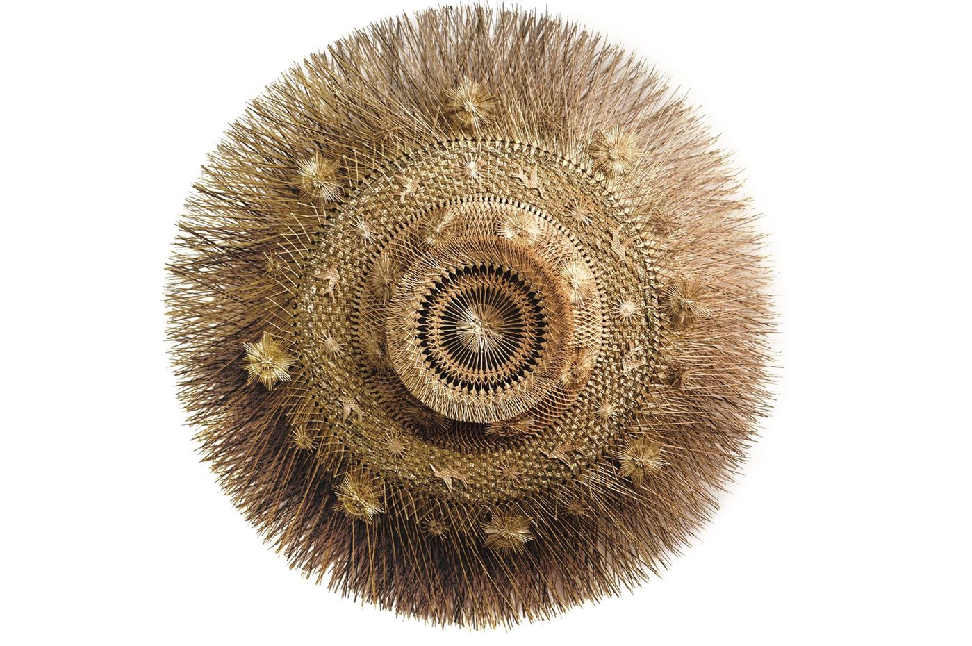 ARTESANIAS PANIKUA. Artesanías Panikua, México. ‘Tata Curiata’, fibra de trigo