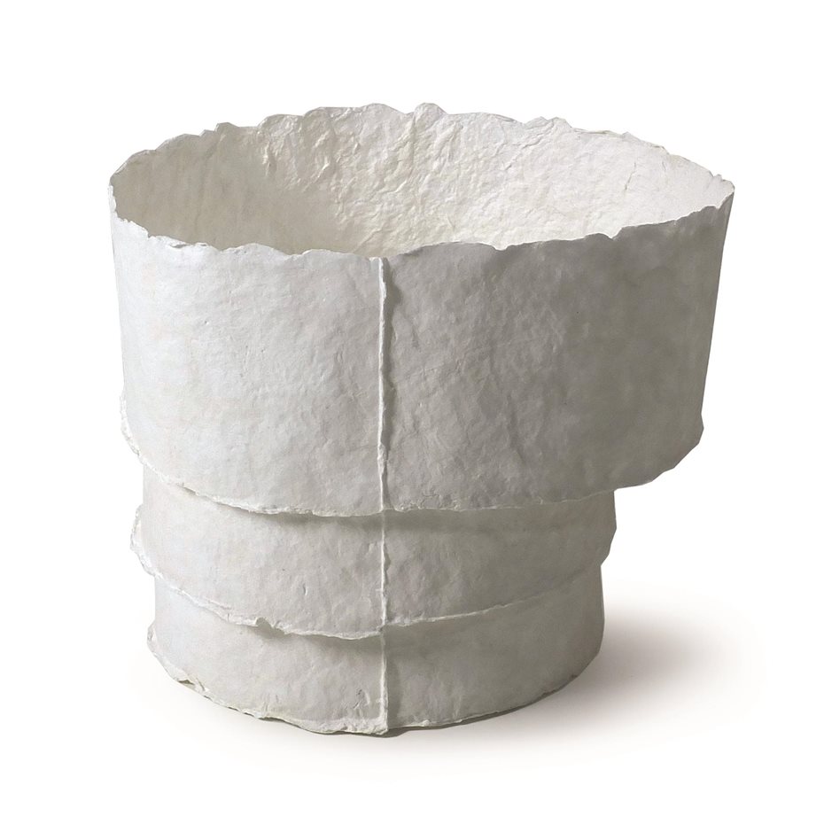 KRISTINA ROTHE. Kristina Rothe, Alemania. ‘Burial object “Steps”’, papel a mano