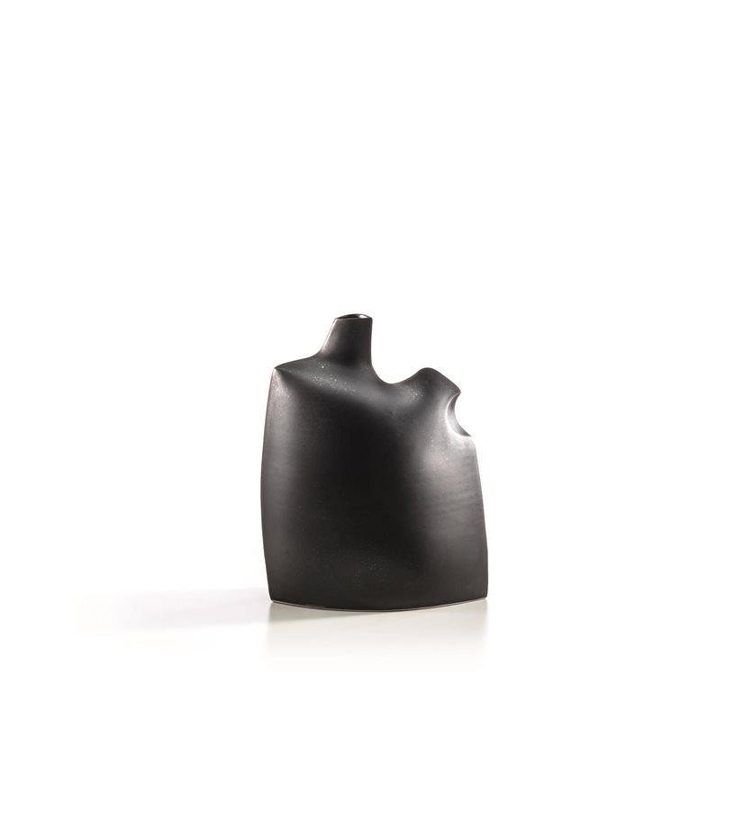 SARA FLYNN. Sara Flynn, Reino Unido. ‘Esker Vessel’, porcelana