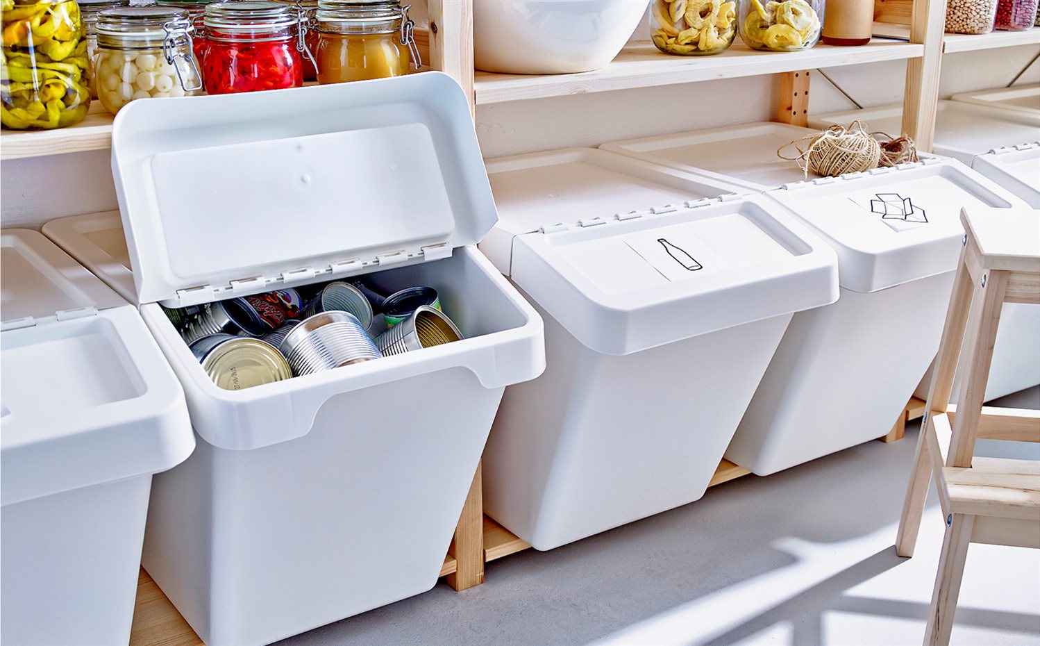 sortera-reciclaje ikea. Sin reciclaje no hay 'lagom'. Se creativo y busca módulos que no desentonen en casa