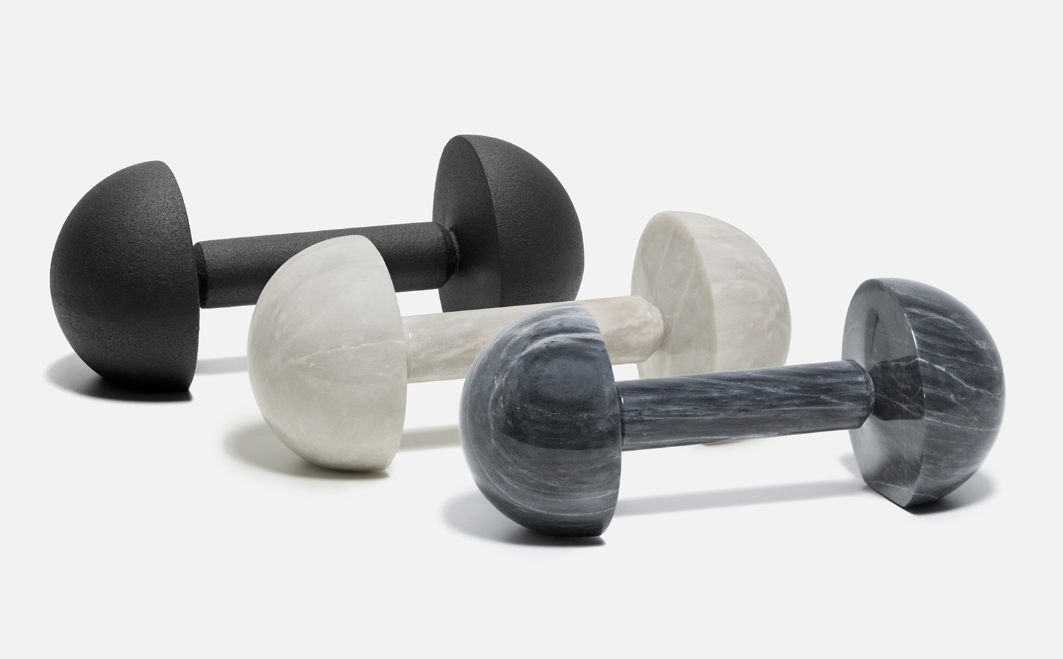 tingest-kollektion2017-stockholm-2017-design-products dezeen hero. Colección de pesas de Tingest  Tyngdlyftaren, en mármol y hierro 