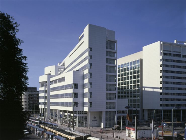 El edificio de Richard Meier antes de la intervención que le convirtió en un cuadro de Mondrian.