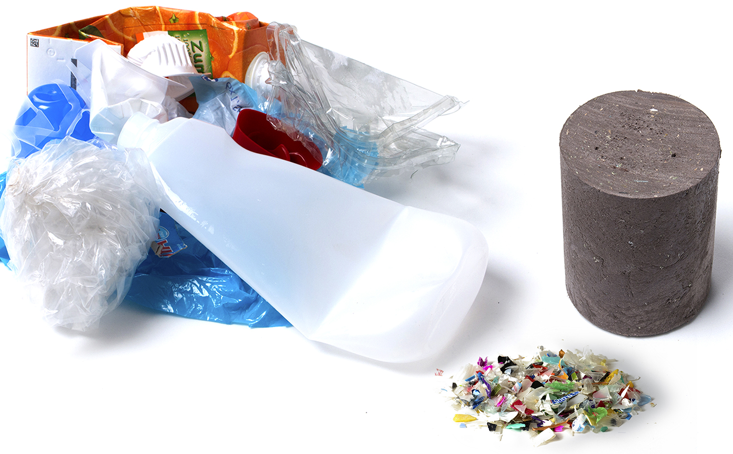SA-material. Plástico reciclado, hierro sin aleación y pinturas atóxicas son la materia prima de los trofeos SustainAwards