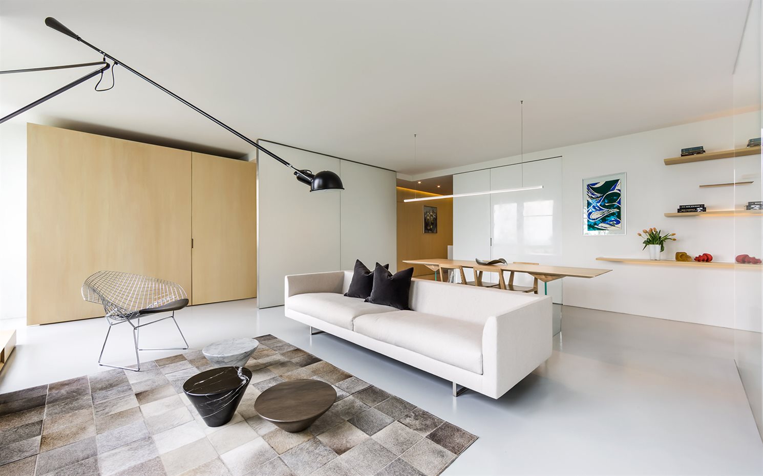 unit-3e-vladimir-radutny-architects-chicago-apartments-usa-architecture dezeen 2364 col 11. El diseño está presente en cada pieza del mobiliario