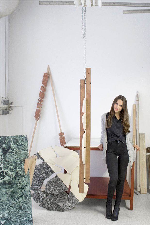 Carla Cascales. Carla Cascales es diseñadora, ilustradora y escultora