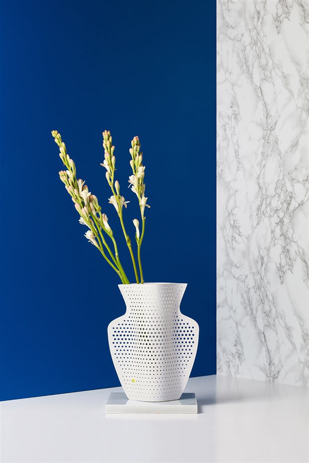 Cyano Paper Vase