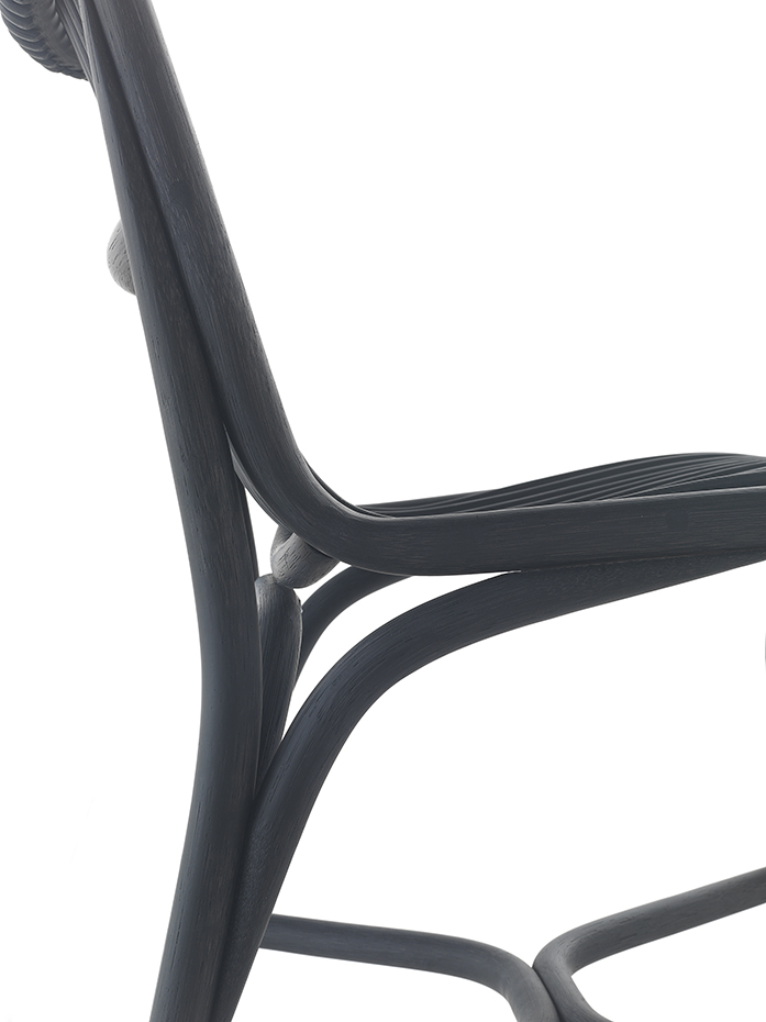 Expormim. Gata chair by Miguel & Gonzalo Milá 08. En el proceso de diseño los autores se familiarizaron con el curvado de la caña mediante calor 