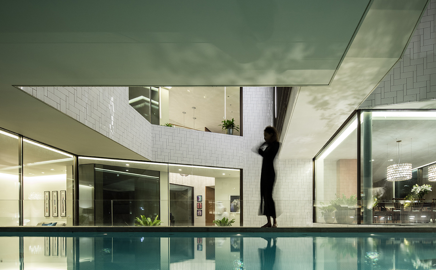 AH Three Garden House .Int 15. La piscina se encuentra en el denominado Jardín Húmedo