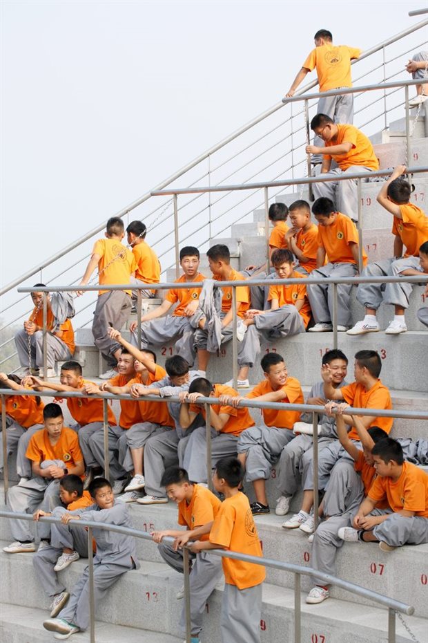 Teatro Shaolin de los Monjes Voladores en China de Mailitis Architects