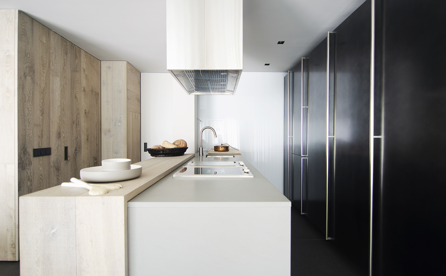 Sarrià-7. La cocina de lineas simples y elegantes, la firma Boffi