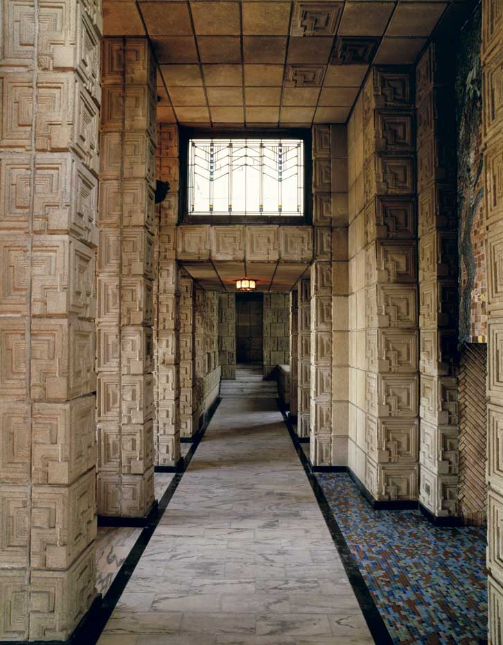 Casa Ennis-Brown en Los Angeles (1924) Frank Lloyd Wright