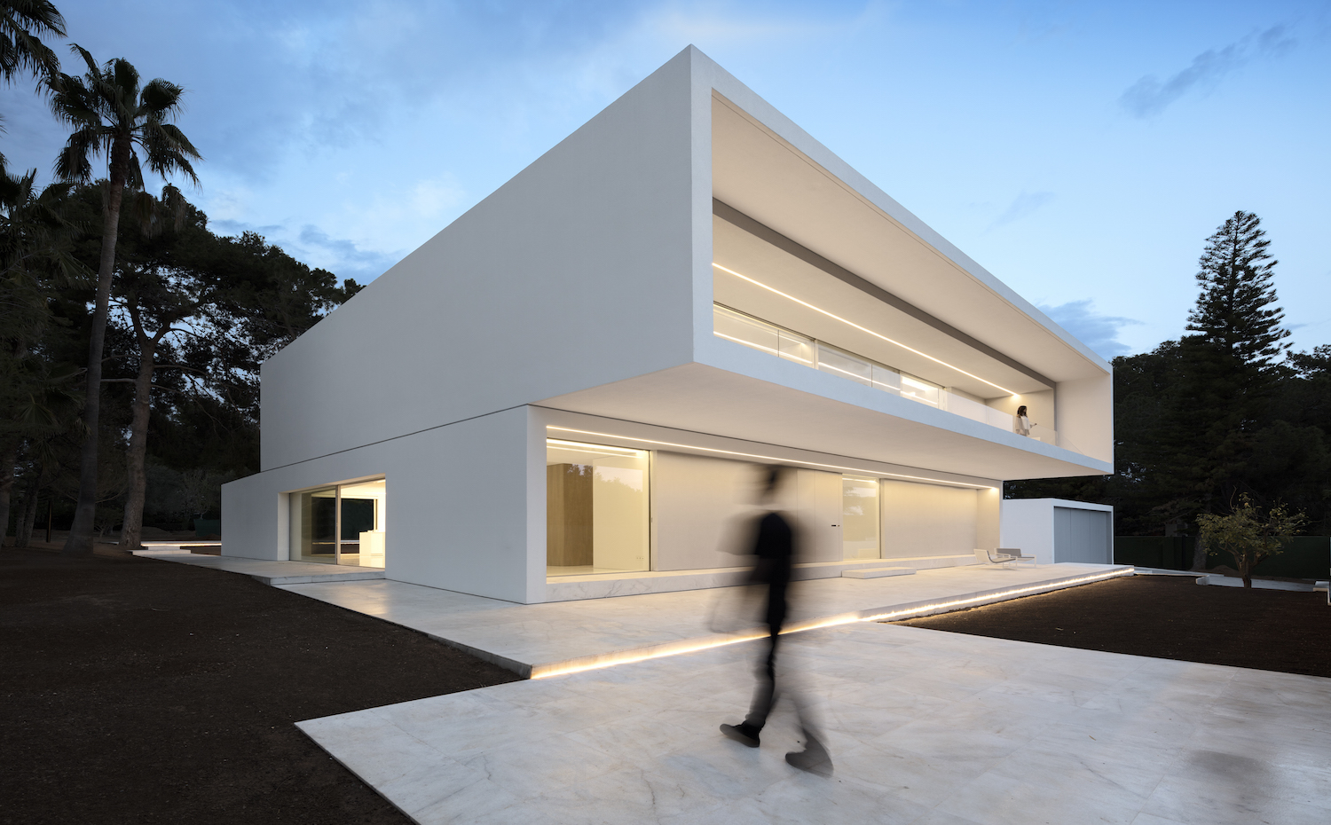 FRAN SILVESTRE ARQUITECTOS  HOUSE BETWEEN THE PINE FOREST  (1). Casa en Paterna, por Fran Silvestre
