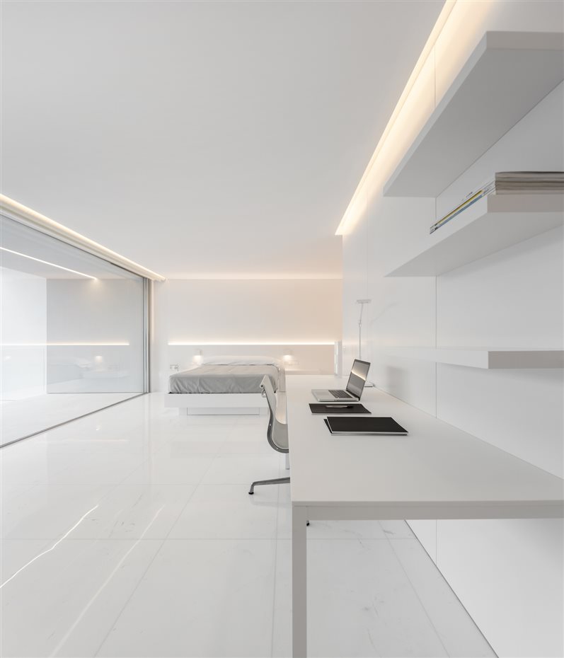 FRAN SILVESTRE ARQUITECTOS  HOUSE BETWEEN THE PINE FOREST  (29). Casa en Paterna, por Fran Silvestre