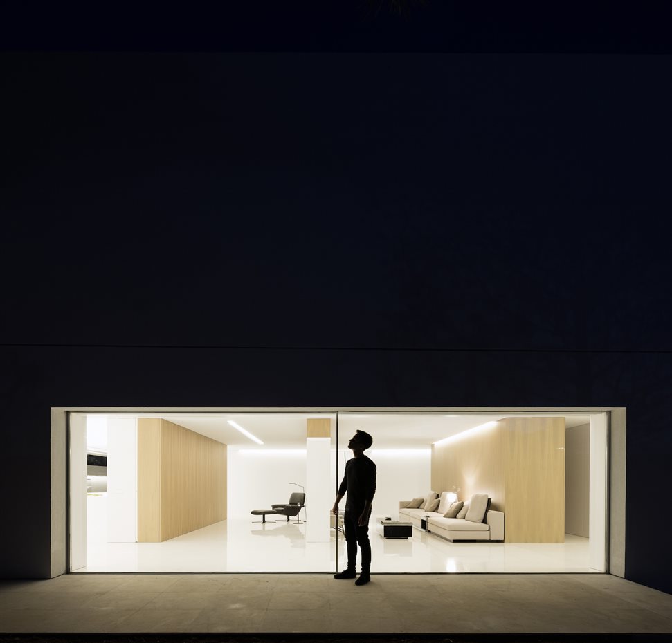 FRAN SILVESTRE ARQUITECTOS  HOUSE BETWEEN THE PINE FOREST  (7). Casa en Paterna, por Fran Silvestre